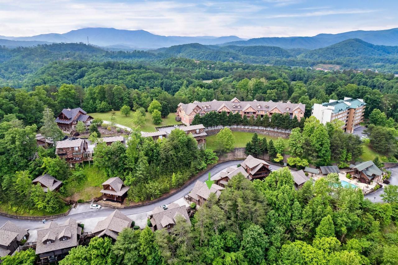 2 Miles From Dollywood Family Resort With Seasonal Outdoor Swimming Pool, Year Around Heated Indoor Swimming Pool, Townhome Style Cabin, Private Hot Tub, Arcade, Tv, Wifi, Kitchen With Refrigerator, Washer And Dryer Pigeon Forge Exteriör bild